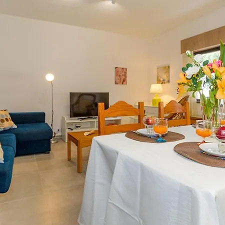 Vilamoura Mm Brown T2 شقة كوارتيرا
