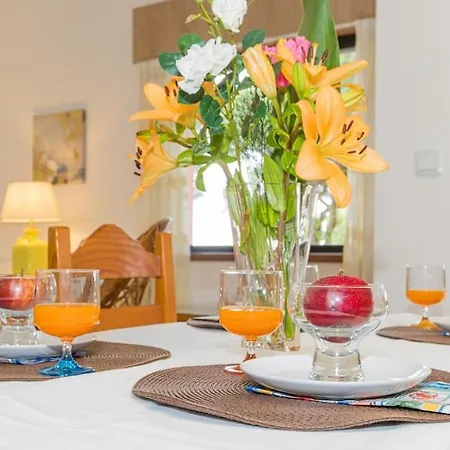 Vilamoura Mm Brown T2 Apartment